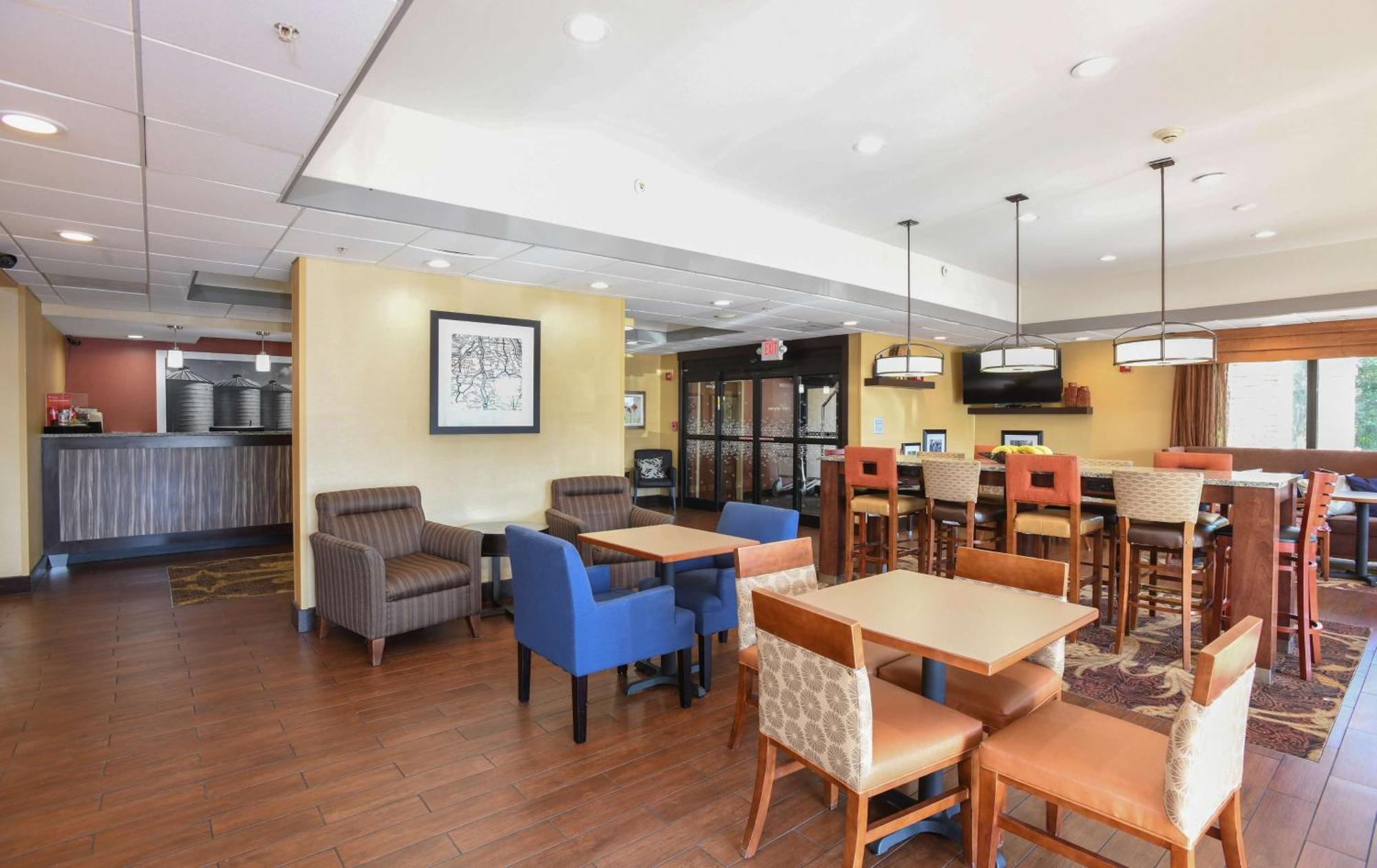 Hampton Inn Dry Ridge Exterior foto